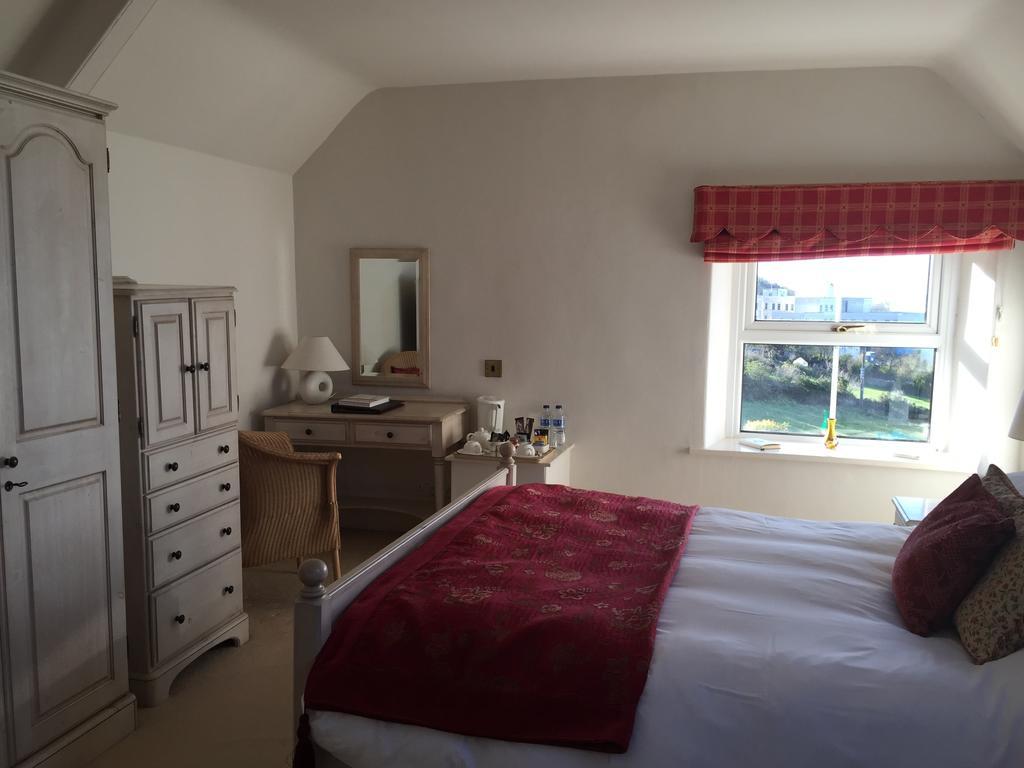 Church House Weston-super-Mare Room photo